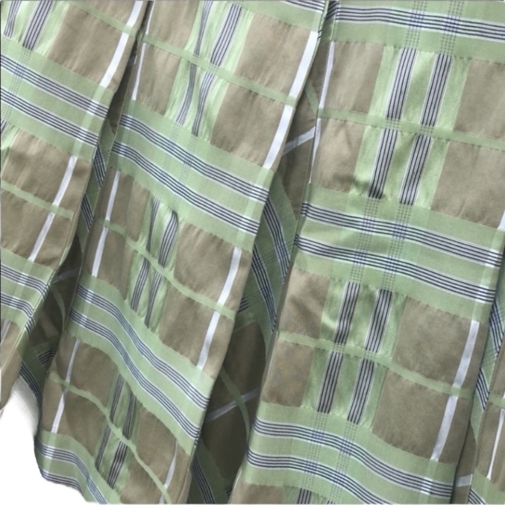 Burberry Green & Beige Check Pleated Skirt - Picture 4 of 8
